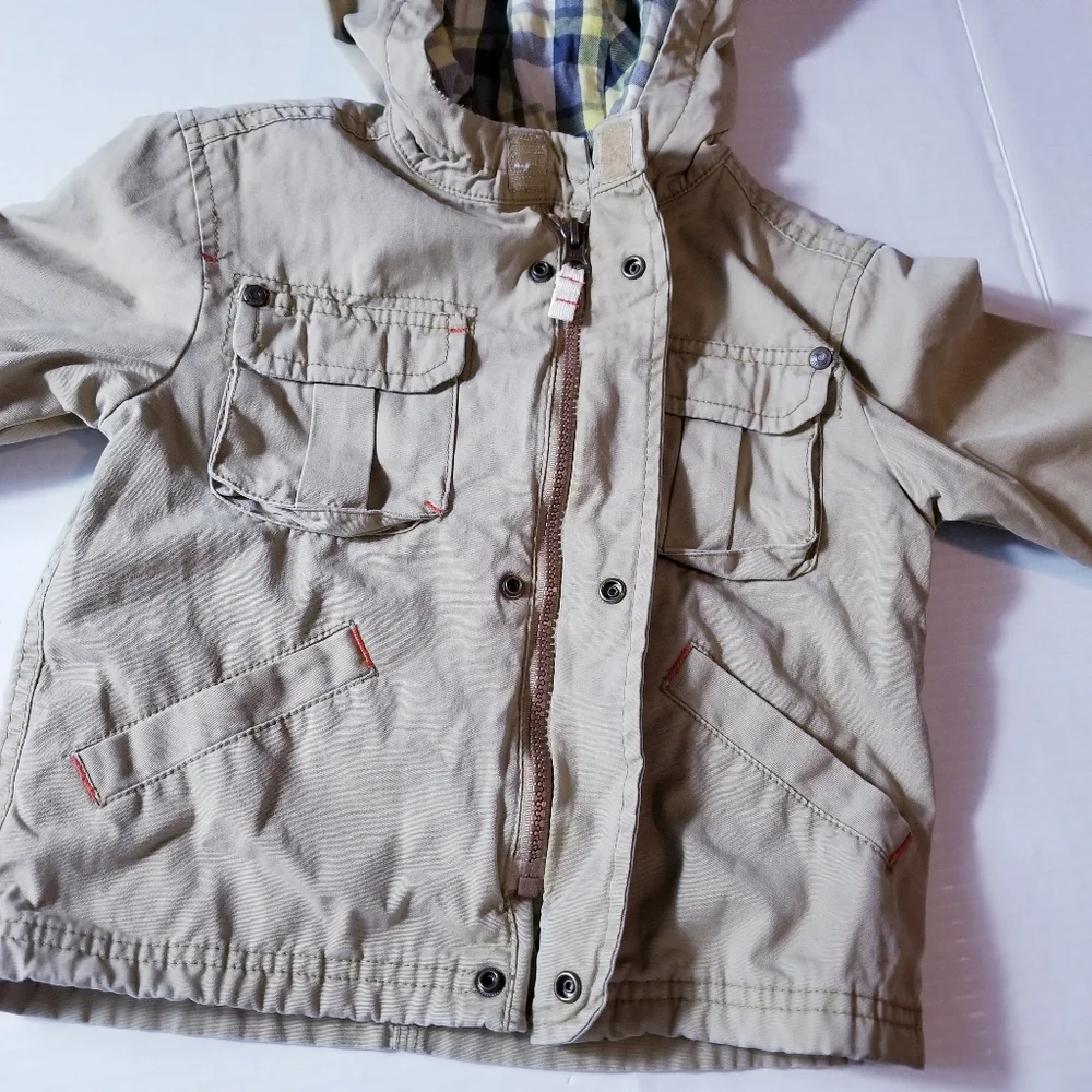 GENUINE KIDS FROM OSHKOSH TAN UTILITY JACKET SIZE 12 MONTHS